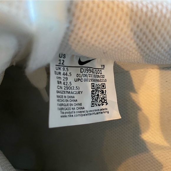 Nike Air Force 1 - Picture 10 of 11